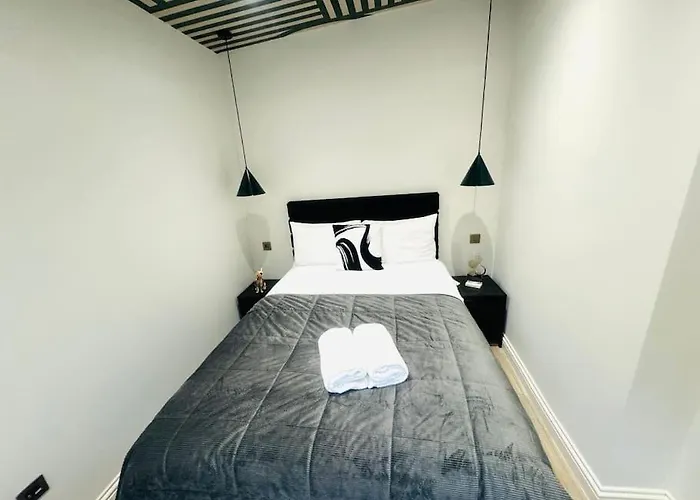 London 99 Apartment Ii, Key Spot, Top City Flat E