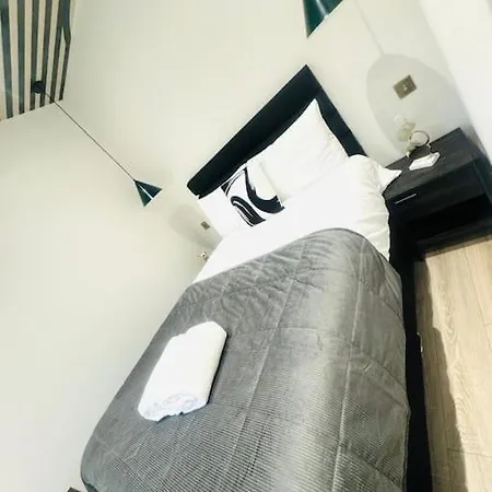 London 99 Apartment Ii, Key Spot, Top City Flat E Exterior photo